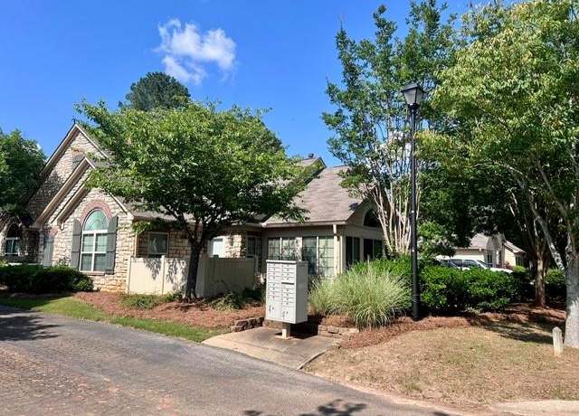 Property at 302 Gladstone Dr, Mcdonough, GA 30253, 2 beds, 2 baths