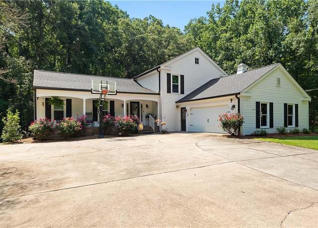Property at 12550 Hutcheson Ferry Rd, Palmetto, GA 30268, 5 beds, 3.5 baths