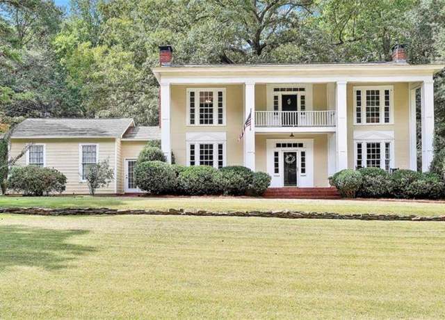 Property at 201 Maple Dr, Hogansville, GA 30230, 4 beds, 3.5 baths