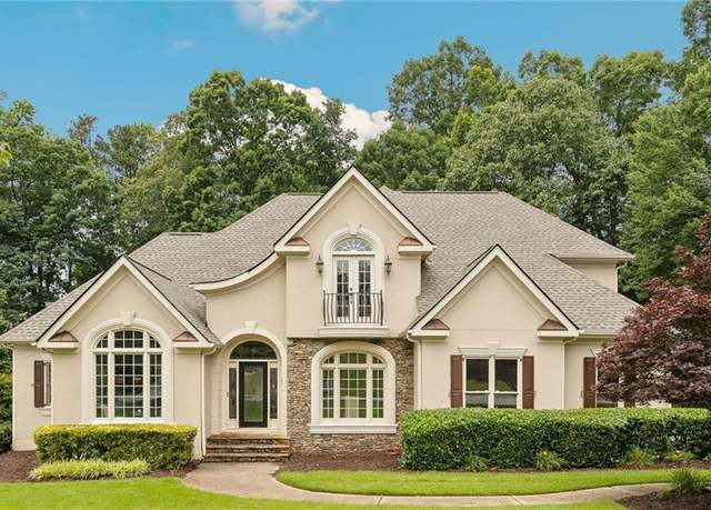 Property at 5105 Deerlake Dr, Alpharetta, GA 30005, 4 beds, 4.5 baths