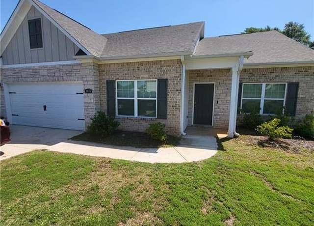 Property at 3533 Bridgewood Dr, Macon, GA 31216, 4 beds, 2 baths