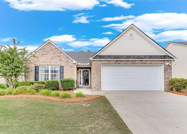 Property at 936 Village View Cir, Loganville, GA 30052, 2 beds, 2 baths