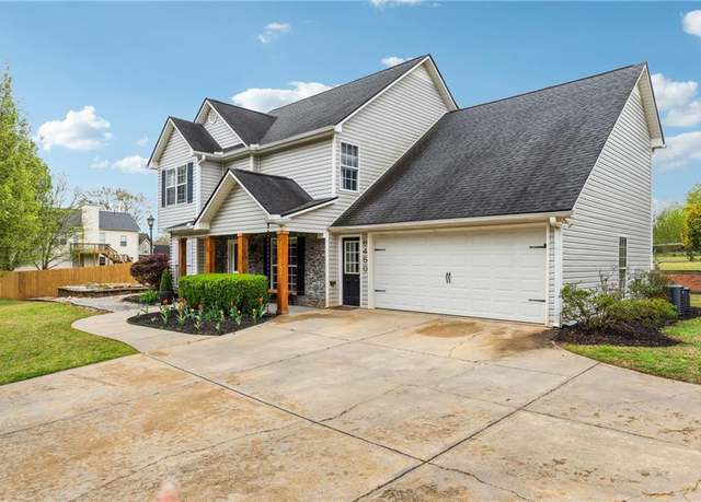 Property at 8450 Jot Em Down Rd, Gainesville, GA 30506, 4 beds, 2.5 baths
