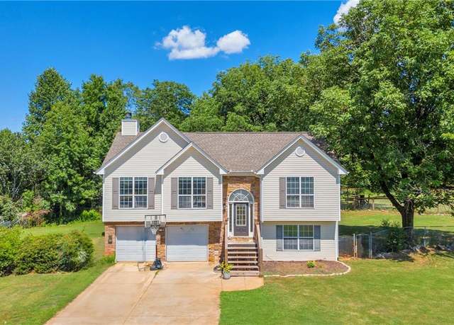 Property at 3407 Belmont Heights Dr, Gainesville, GA 30507, 3 beds, 2.5 baths