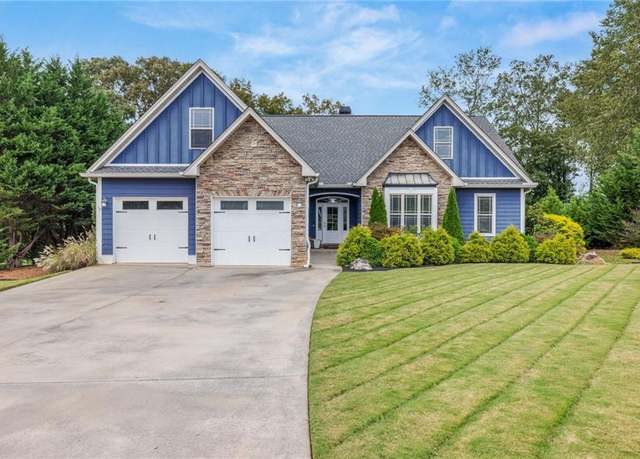 Property at 166 Towerview Cir, Mount Airy, GA 30563, 3 beds, 2 baths