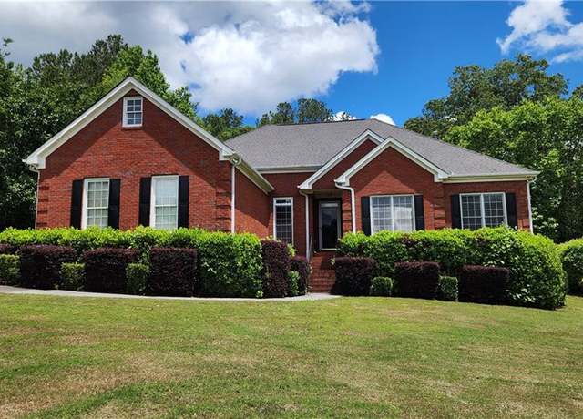 Property at 3858 Glenlake Dr, Douglasville, GA 30134, 4 beds, 3 baths
