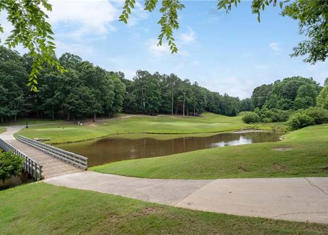 Property at 3525 Stone Cliff Way, Woodstock, GA 30189, 5 beds, 4.5 baths