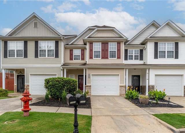 Property at 4905 Vireo Dr, Flowery Branch, GA 30542, 3 beds, 2.5 baths