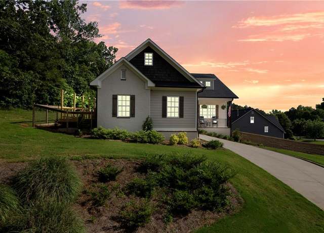 Property at 118 Dekle Dr NE, Rome, GA 30161, 3 beds, 2 baths