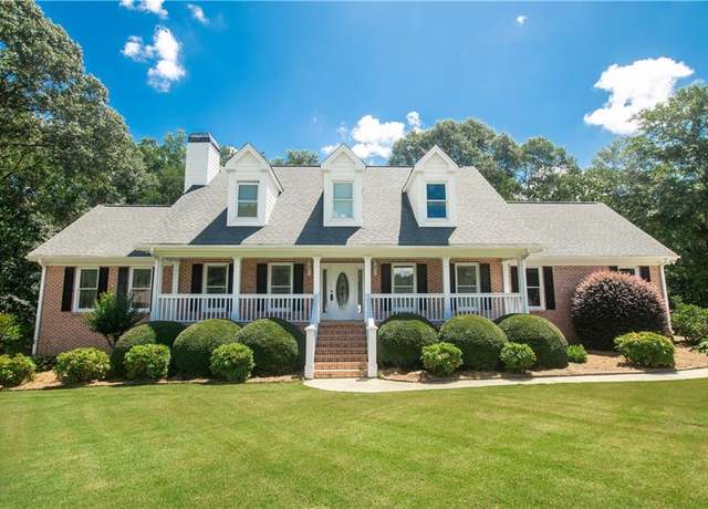 Property at 1426 Brighton Pl, Loganville, GA 30052, 5 beds, 3.5 baths