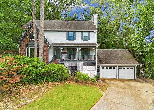 Property at 200 Zachary Woods Pt NW, Marietta, GA 30064, 5 beds, 2.5 baths