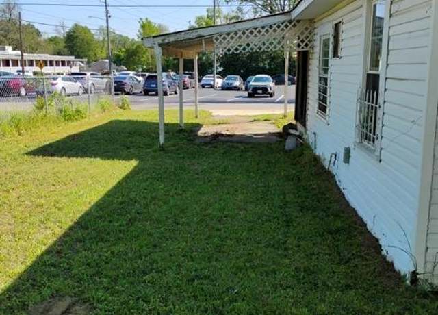 Property at 1111 Hartley St, Macon, GA 31206, 2 beds, 1 bath