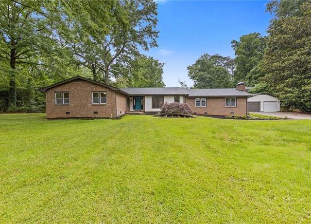 Property at 679 Creek View Dr, Lawrenceville, GA 30044, 4 beds, 3 baths