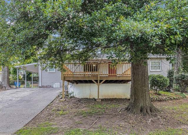 Property at 726 Alfred Rd NW, Atlanta, GA 30331, 4 beds, 2 baths