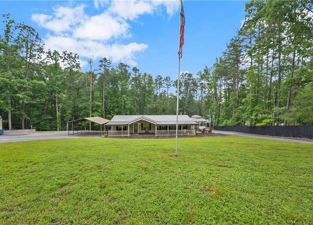 Property at 679 Suttles Rd, Martin, GA 30557, 3 beds, 2 baths
