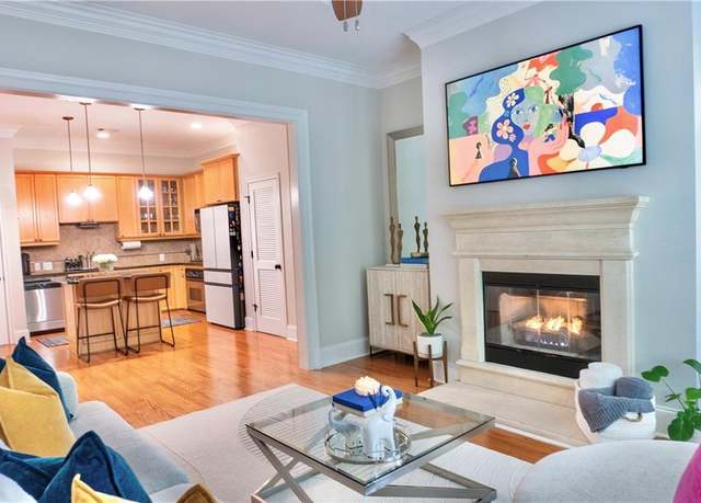 Property at 11 Perimeter Ctr E #1203, Dunwoody, GA 30346, 2 beds, 2 baths