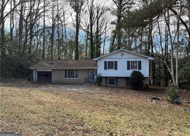 Property at 905 NW Magna Carta Dr, Atlanta, GA 30318, 3 beds, 2 baths