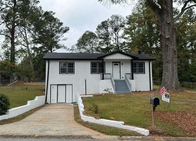 Property at 3078 Michael Dr SW, Marietta, GA 30060, 5 beds, 3 baths