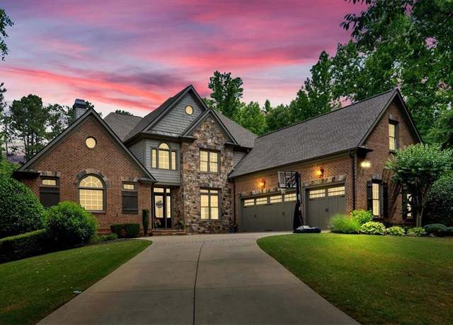 Property at 511 Etris Ct, Roswell, GA 30075, 5 beds, 5.5 baths