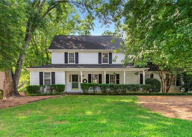 Property at 1938 Kelvin Dr, Lawrenceville, GA 30043, 3 beds, 2.5 baths