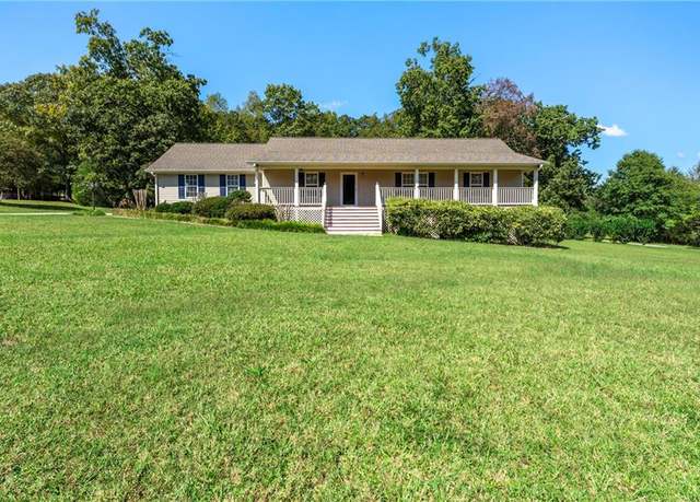 Property at 3975 Tommy Lee Cook Rd, Newnan, GA 30263, 3 beds, 2.5 baths