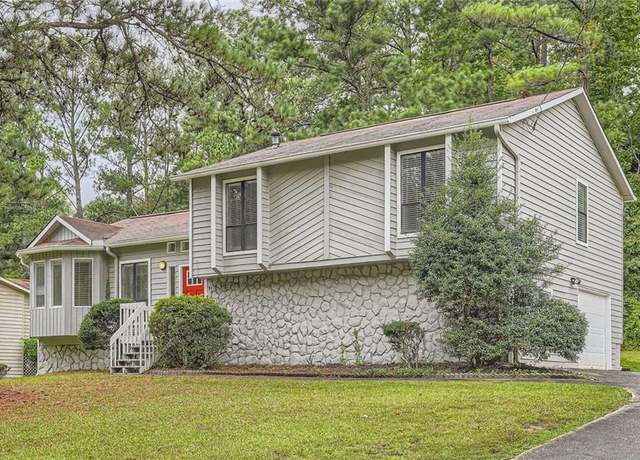 Property at 1945 Chateau Ln, Lithia Springs, GA 30122, 4 beds, 2 baths