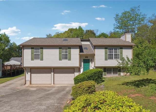 Property at 2816 Pine Meadow Dr, Marietta, GA 30066, 3 beds, 2.5 baths