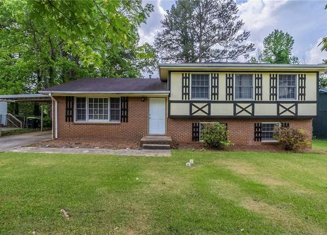 Property at 8431 Magnolia Dr, Jonesboro, GA 30238, 3 beds, 1.5 baths