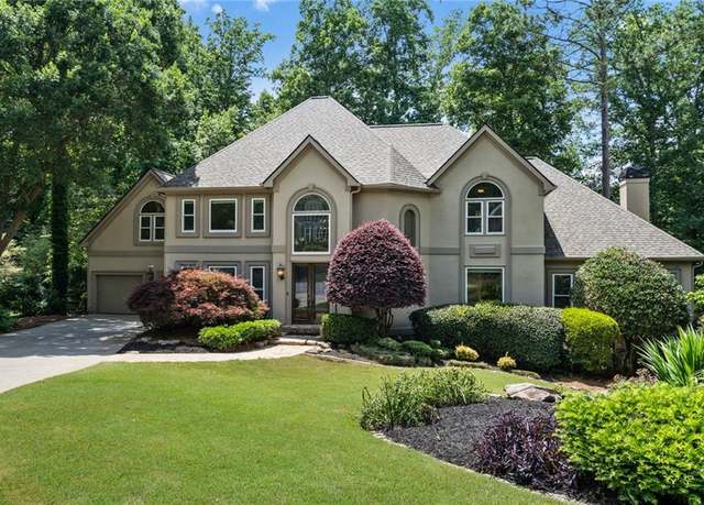 Property at 5602 Asheforde Ln, Marietta, GA 30068, 6 beds, 5.5 baths