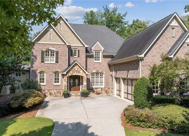 Property at 3283 Stratfield Dr NE, Brookhaven, GA 30319, 7 beds, 6.5 baths