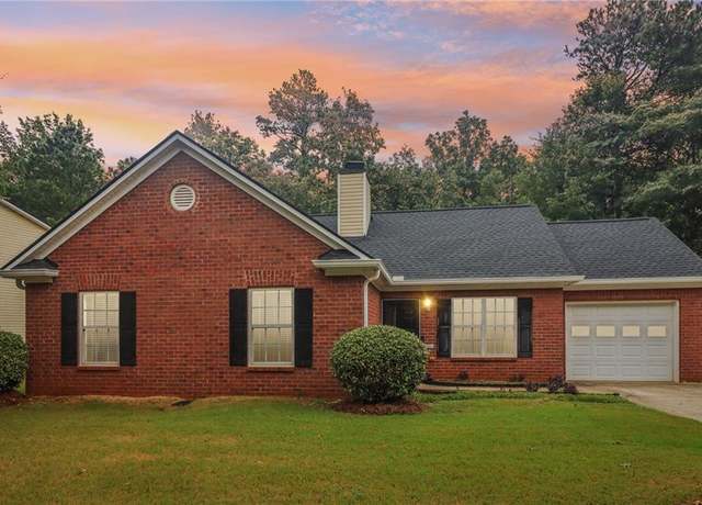 Property at 108 Cedar Rock Trce, Athens, GA 30605, 3 beds, 2 baths