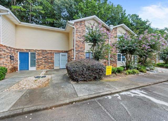 Property at 2670 Moss Ln, Marietta, GA 30067, 4 beds, 3 baths