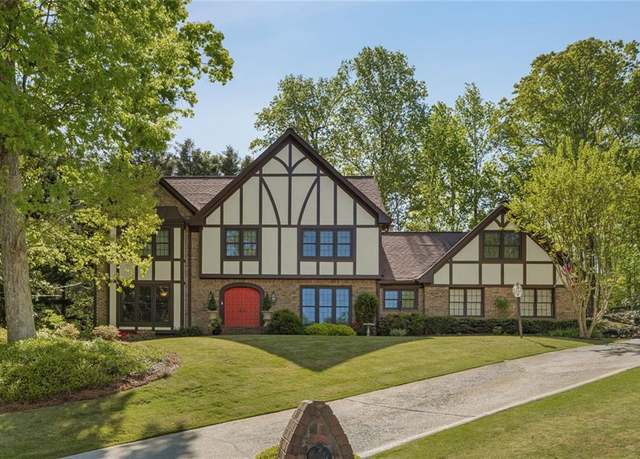 Property at 305 Spindle Ct, Sandy Springs, GA 30350, 4 beds, 4 baths
