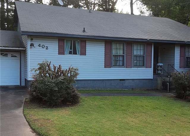 Property at 402 Emmett St, Riverdale, GA 30165, 3 beds, 2 baths