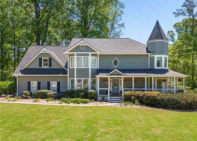 Property at 4013 Dover Ave, Alpharetta, GA 30009, 4 beds, 2.5 baths