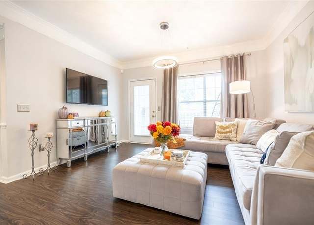 Property at 2700 Pine Tree Rd NE #2204, Atlanta, GA 30324, 1 bed, 1 bath