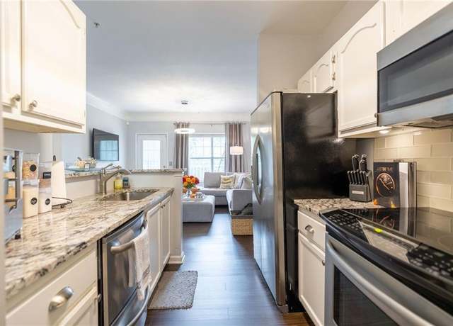 Property at 2700 Pine Tree Rd NE #2204, Atlanta, GA 30324, 1 bed, 1 bath