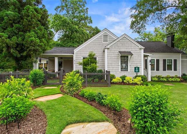 Property at 574 Chicasaw Dr NE, Marietta, GA 30060, 3 beds, 2 baths
