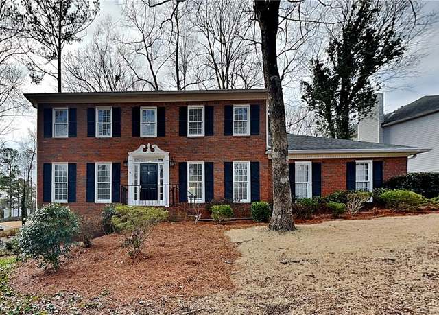 Property at 4614 Blakedale Cir, Roswell, GA 30075, 4 beds, 2.5 baths