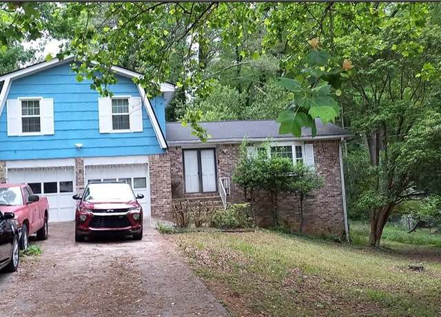 Property at 1207 Denison Dr, Clarkston, GA 30021, 3 beds, 2 baths