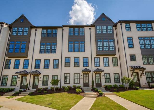 Property at 6790 Encore Blvd, Sandy Springs, GA 30328, 3 beds, 4.5 baths