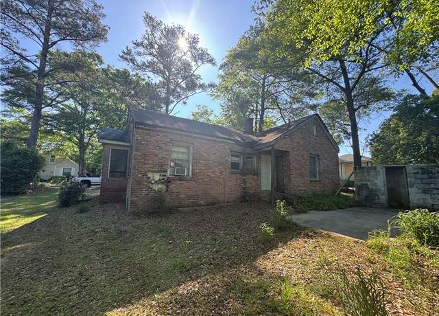 Property at 1727 Eveline Ave, Macon, GA 31204, 3 beds, 1 bath