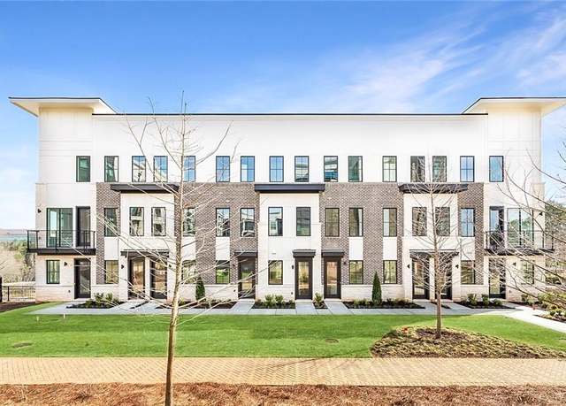 Property at 7130 Summit Pl, Alpharetta, GA 30009, 2 beds, 2 baths