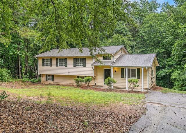Property at 1034 Sandy Ridge Rd, Mcdonough, GA 30252, 5 beds, 3 baths