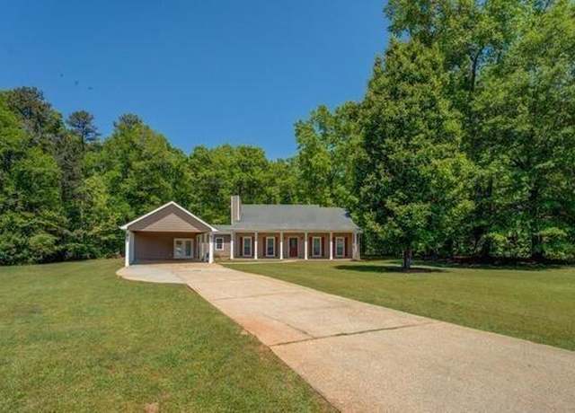 Property at 70 Graystone Dr, Covington, GA 30014, 3 beds, 2 baths