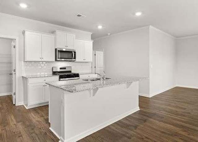 Property at 6096 Knickerbocker St, Mableton, GA 30126, 5 beds, 3 baths
