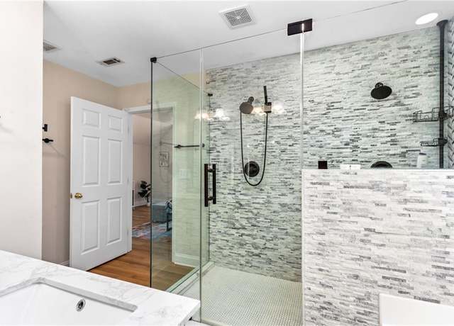 Property at 6604 Destiny Dr SE, Mableton, GA 30126, 4 beds, 2.5 baths