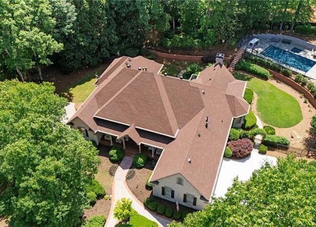 Property at 10630 N Edgewater Pl, Johns Creek, GA 30097, 6 beds, 5 baths