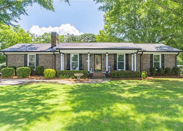 Property at 3152 H D Atha Rd, Covington, GA 30014, 3 beds, 2 baths