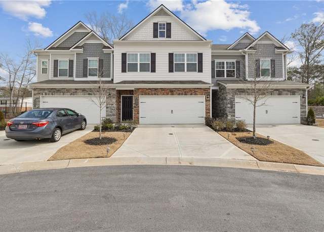 Property at 5857 Silver Lake Dr, Mableton, GA 30126, 3 beds, 2.5 baths
